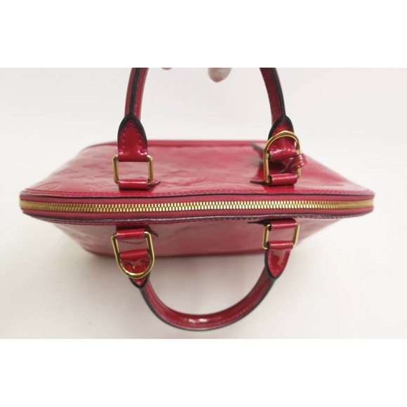 LOUIS VUITTON VERNIS PATENT LEATHER MONOGRAM ALMA GM RED GHW - Picture 9 of 13